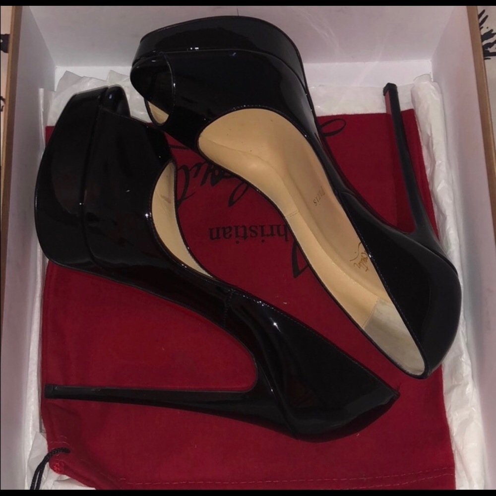 Christian Louboutin Lady Peep Heels